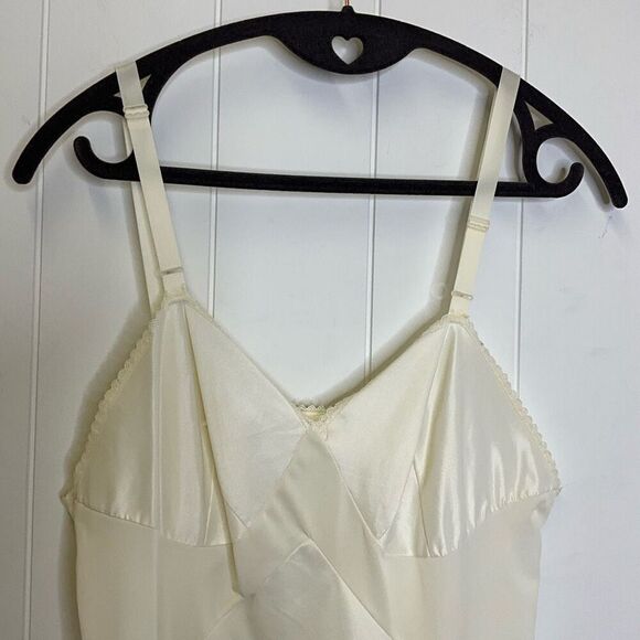 Lingerie Nylon Satin Slip Dress 34 S Floral Lace Adjustable Straps Beige Vintage - Picture 2 of 10